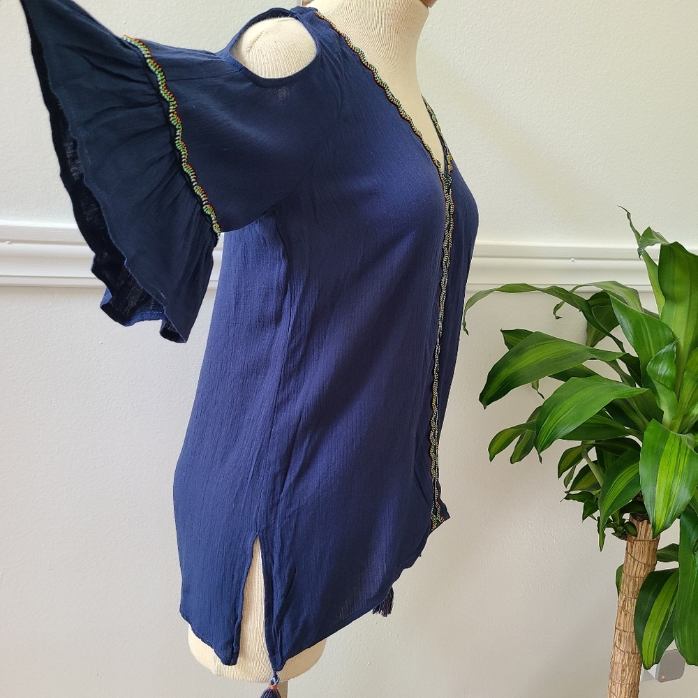 Democracy Cold shoulder Boho blouse. - Picture 4 of 10
